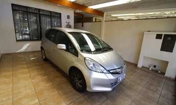 Imagem 4: Ótima Casa Sobrado com 3 dormitórios e 2 vagas e quintal nos fundos e 1 edícula quarto e