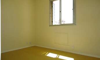 Imagem 5: Apartamento 03 dormitório, REFORMADO, escriturado, desocupado com portaria e box