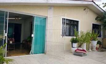 Imagem: Residencia ampla, com 04 quartos, em localização