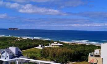 Imagem 3: Cobertura com vista mar na Praia do Santinho