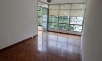 Imagem 4: Ótimo apartamento amplo claro com ótima varanda