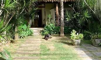 Imagem 4: Casa de condomínio para aluguel possui 360 metros quadrados com 5 quartos