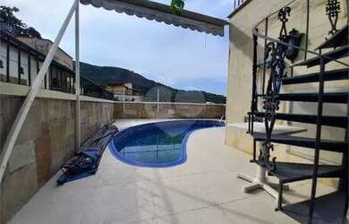 Imagem 2: Cobertura para venda possui 260 metros quadrados com 5 quartos em Grajaú - Rio de Janeiro