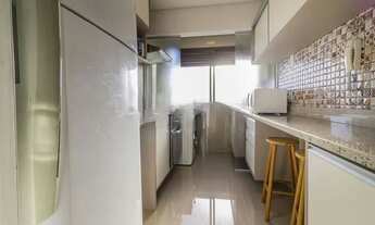 Imagem 6: Apartamento para venda possui 144 metros quadrados com 2 quartos em Petrópolis - Porto Ale