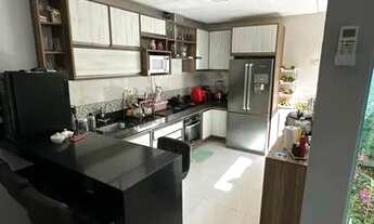 Imagem 5: Casa duplex . Próx. da AABB . Ao lad.Av. paulo Afonso