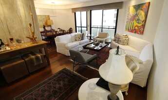 Imagem 1: Lindo apartamento confortável de 130 m², conta com uma sala aconchegante com varanda e lar