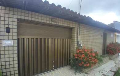 Imagem 2: Casa para venda no Res.Pinheiros. bem localizada grande e arejada, com garagem para ate 3