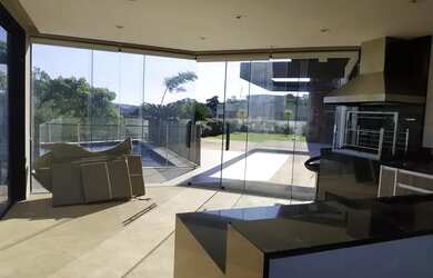 Imagem 7: Sobrado para aluguel tem 56601 metros quadrados com 4 quartos em Granja Viana - Carapicuíb