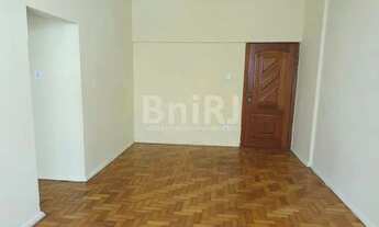 Imagem 4: NITEROI - ICARAÍ - Excelente apartamento na Rua Ator Paulo Gustavo,com 52 m², a uma quadra