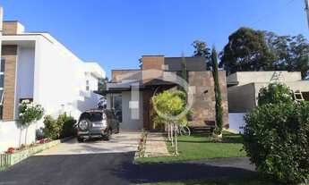 Imagem 2: Sobrado no Residencial Central Parque, em Salto, SP - com 3 quartos e 1 suíte