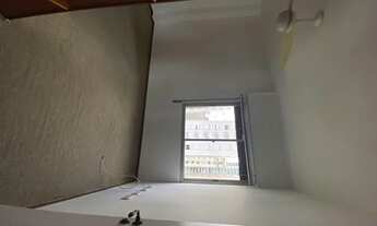 Imagem 7: Apartamento impecável possui 90 m2 com 2 dorm, sala, cozinha, dep de empr., vaga de garage