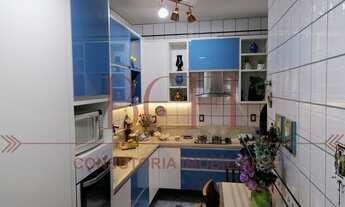 Imagem 7: Apartamento triplex, tipo casao. Pode ser usado como dois ap independentes. Com placa sol