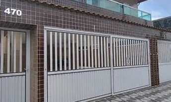 Imagem: Sobrado com 2 dormitórios com quintal praia