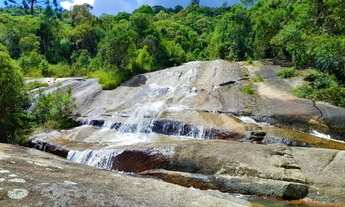 Imagem: Belíssimo Sítio com Vista para Cachoeira
