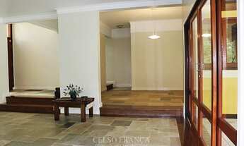 Imagem 6: Casa de condomínio sobrado para venda possui 408 metros quadrados com 4 quartos