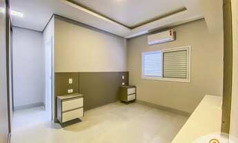 Imagem 4: Casa para venda possui 110 metros quadrados com 3 quartos em Santa Cruz - Cuiabá - MT