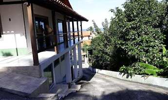 Imagem 7: Casa para Venda em Niterói, Jardim Imbuí, 5 dormitórios, 2 suítes, 3 banheiros, 3 vagas