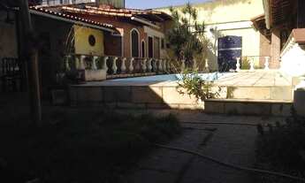 Imagem 2: Casa para Venda em Niterói, Piratininga, 5 dormitórios, 2 suítes, 4 banheiros, 2 vagas