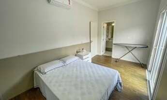 Imagem 4: Casa de condomínio para venda possui 380 metros quadrados com 3 quartos