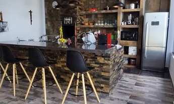 Imagem 4: Sobrado com 3 dormitórios e piscina próximo à praia