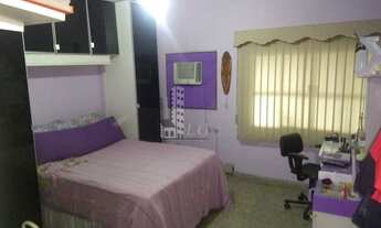 Imagem 7: Uma ótima casa de 3 quartos piscina 6 vagas de garagem próximo a Vista Alegre