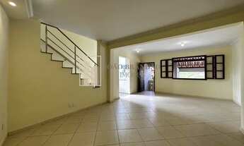 Imagem 2: Casa para Venda em Belo Horizonte, Santa Lúcia, 4 dormitórios, 3 banheiros, 7 vagas