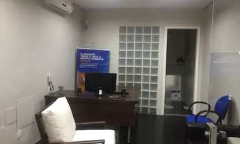 Imagem 3: Sobrado para aluguel e venda possui 340 metros quadrados com 1 quarto