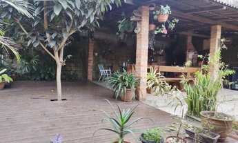 Imagem 3: Casa Iririu Casa com 4 dormitórios