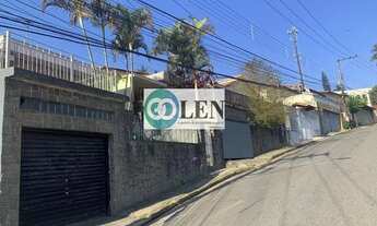 Imagem 3: Casa Comercial para Locação em Arujá, Jardim Planalto, 3 dormitórios, 1 suíte, 2 banheiros