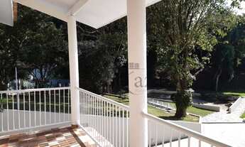 Imagem 4: Casa de condomínio térrea para venda tem 500 metros quadrados com 5 quartos