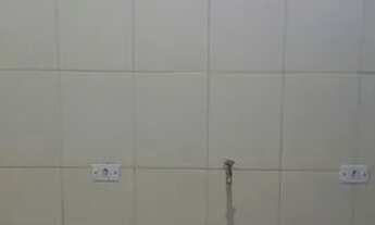 Imagem 6: Alugo Kitnet na Fazenda Rio Grande - uma peça com banheiro