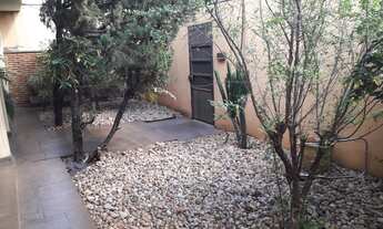 Imagem 2: Casa para venda com 244 metros quadrados com 5 quartos