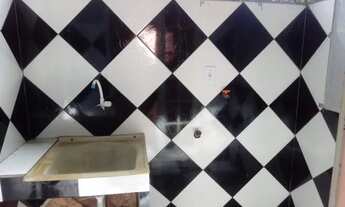 Imagem 3: CASA COM 1 QUARTO E VARANDA INDEPENDENTE