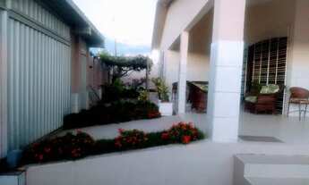 Imagem 2: Leonardo Corretor Vende: Excelente Casa Solta 04 Quartos + Dependência