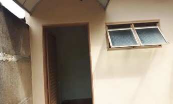 Imagem 4: Alugo Quitinete Casa com 1 dormitório