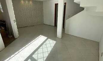 Imagem 4: Sobrado com 2 dormitórios para alugar, 14500 m² por R$ 3.898,00/mês - Novo Mundo - Curitib