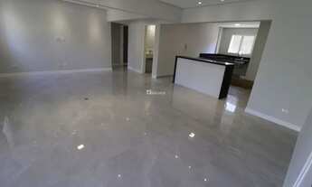 Imagem 2: Lindo Apto 100% Reformado com 2 Dormitórios (2 Suítes) e 2 vagas , ótima localização!!!