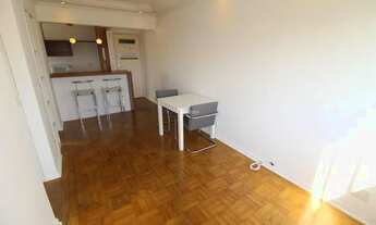 Imagem 6: Lindo apartamento REFORMADO! 50M²., 1 amplo dormitório e 1 vaga de garagem