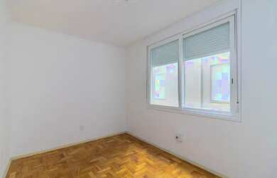 Imagem 2: PORTO ALEGRE - Apartamento Padrão - Vila Ipiranga