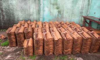 Imagem 1: Vendo 750 telhas de barro por 650