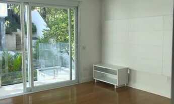 Imagem 6: Casa de condomínio para aluguel e venda possui 1200 metros quadrados com 4 quartos