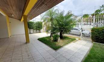 Imagem 2: Ampla Casa À Venda C/338m²-4 Dormitórios Sdo 4 Suítes-Piscina/Churrasq.Jardim Cuiabá-Cuiab