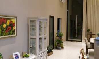 Imagem 2: Casa térrea com armários, alto padrão no Portal do Sol Green (Goiânia Golfe Clube) !! Casa