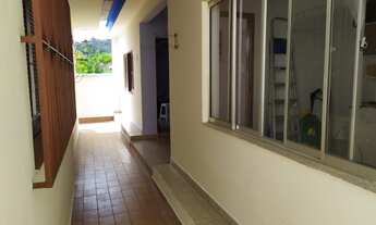 Imagem 2: Térrea para venda possui 198 metros quadrados com 3 quartos em Colônia - Ribeirão Pires