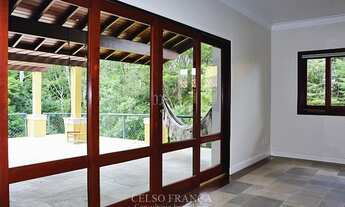 Imagem 5: Casa de condomínio sobrado para venda possui 408 metros quadrados com 4 quartos