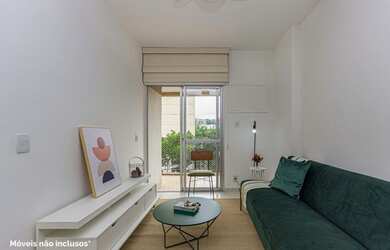 Imagem 2: Apartamento para venda tem 86 metros quadrados com 2 quartos em Laranjeiras - Rio de Janei