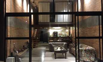 Imagem: Casa de alto padrão em condominio, toda