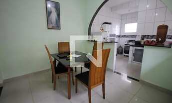 Imagem: Casa à Venda - Dom Silvério, 3 Quartos