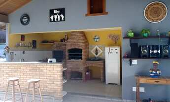 Imagem 2: Casa para venda possui 269 m² com 3 suítes, próximo à praia