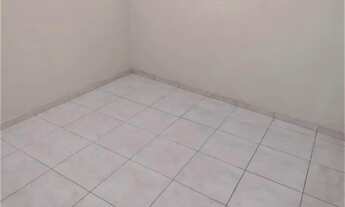 Imagem 6: Localização Incontestável! Casa Linear, junto a comércio e condução, possibilid